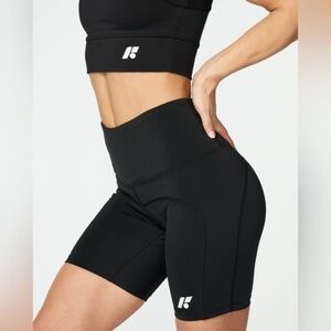 Forme Sculpt Short 8"